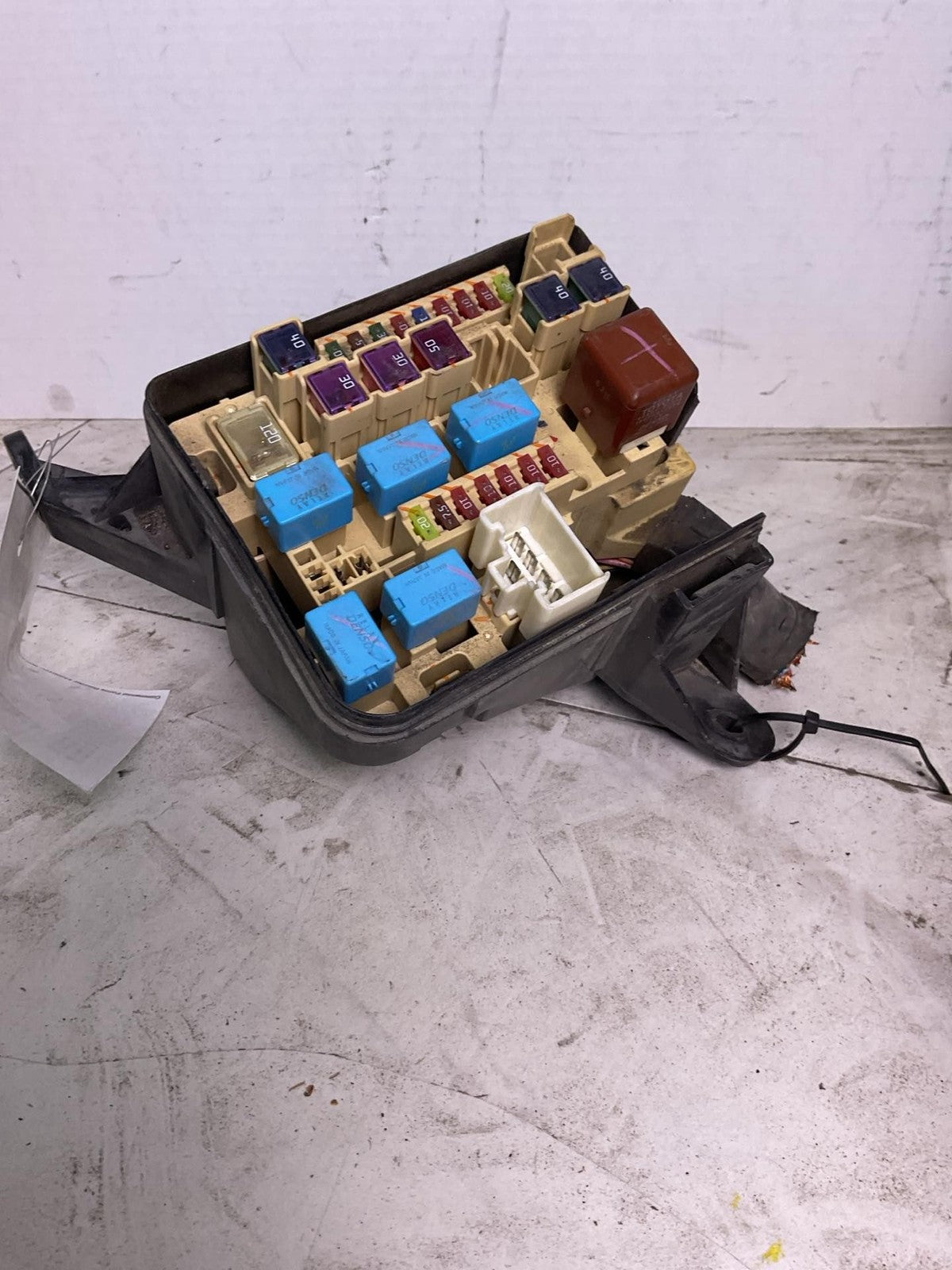 Engine Fuse Box SCION TC 05 06 07 08 09 100